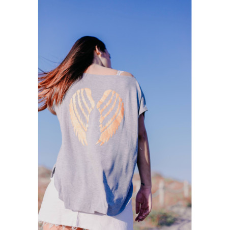 CAMISETA ALAS GRIS