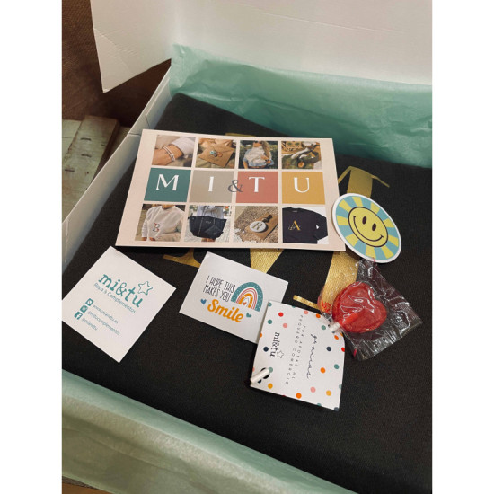 CAJA PERSONALIZADA 02