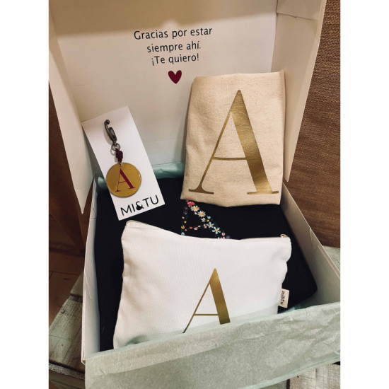 CAJA PERSONALIZADA 03