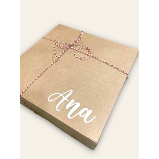 CAJA PERSONALIZADA 03