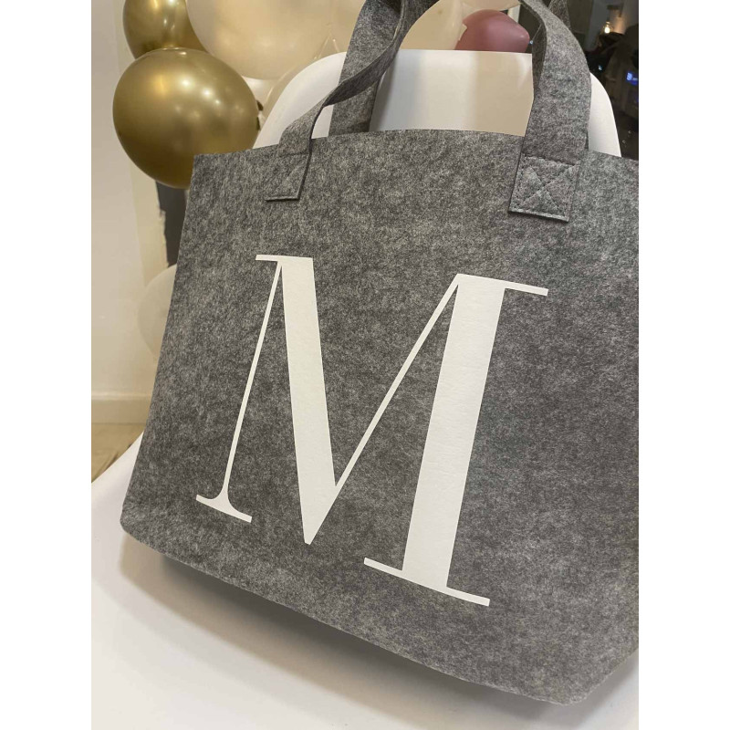 BOLSO FIELTRO PERSONALIZADO INICIAL MEDIUM