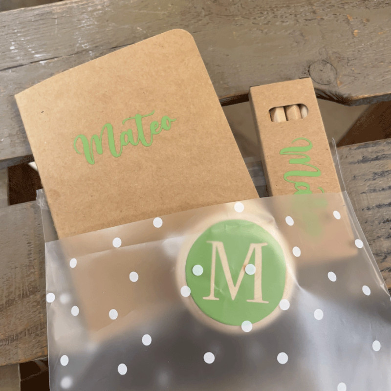 SET YOYÓ + LIBRETA PERSONALIZADA Y LÁPICES COLORES