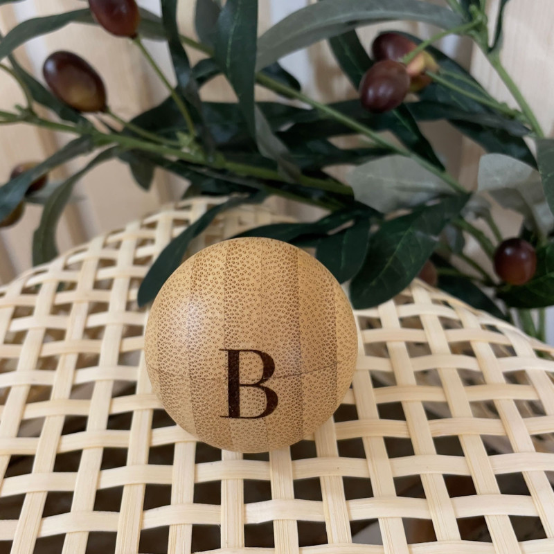 LABIAL PERSONALIZADO BAMBÚ ECOLÓGICO