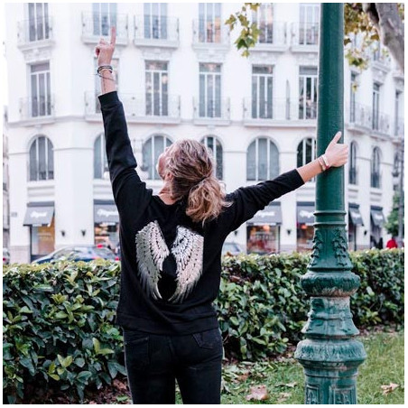 SUDADERA ALAS NEGRA