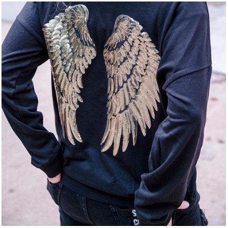 SUDADERA ALAS NEGRA