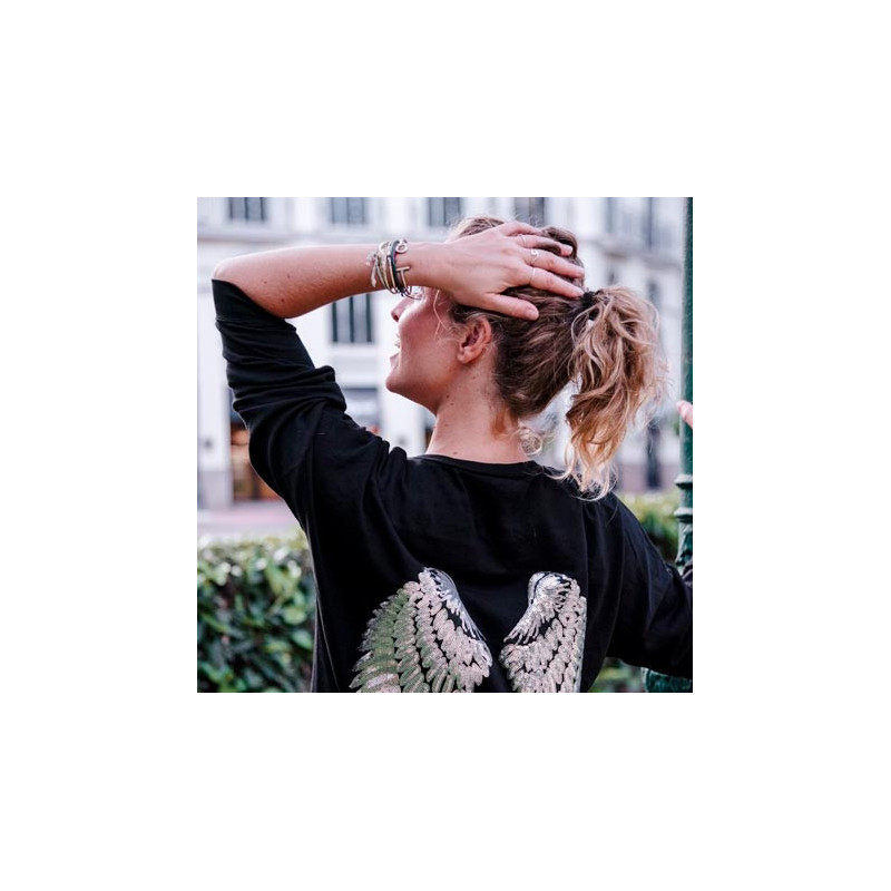 SUDADERA ALAS NEGRA